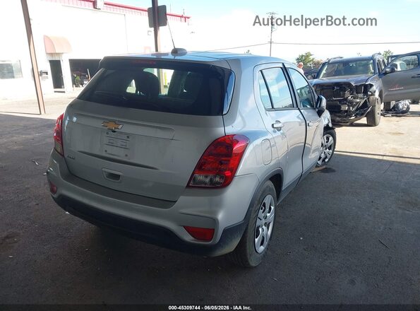 KL7CJKSBXJB720686 2018 CHEVROLET TRAX Silver 