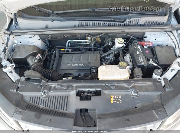KL7CJKSBXJB720686 2018 CHEVROLET TRAX Silver 