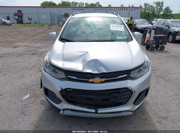 KL7CJLSB0HB134384 2017 CHEVROLET TRAX Silver Instrument cluster view