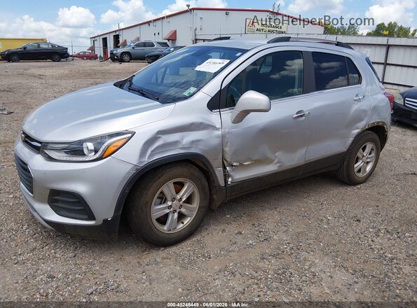 KL7CJLSB0KB888571 2019 CHEVROLET TRAX Silver Vista tres cuartos delantera izquierda