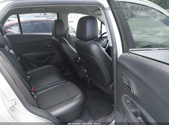 KL7CJLSB0KB888571 2019 CHEVROLET TRAX Silver Vista de la etiqueta del VIN