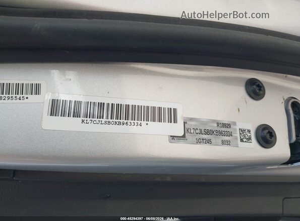 KL7CJLSB0KB963334 2019 CHEVROLET TRAX Серебряный Вид подкапотного пространства