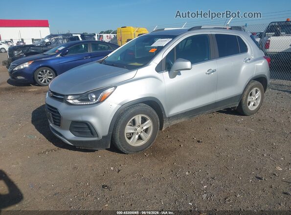 KL7CJLSB1LB010343 2020 CHEVROLET TRAX Silver Przód lewy