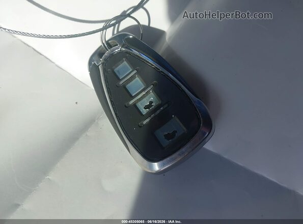 KL7CJLSB1LB010343 2020 CHEVROLET TRAX Silver Widok deski rozdzielczej