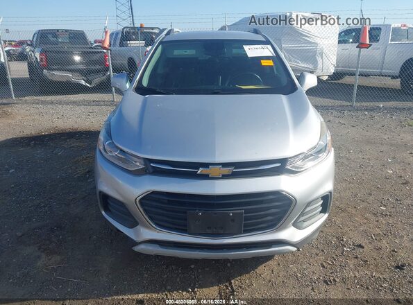 KL7CJLSB1LB010343 2020 CHEVROLET TRAX Silver Widok zestawu wskaźników
