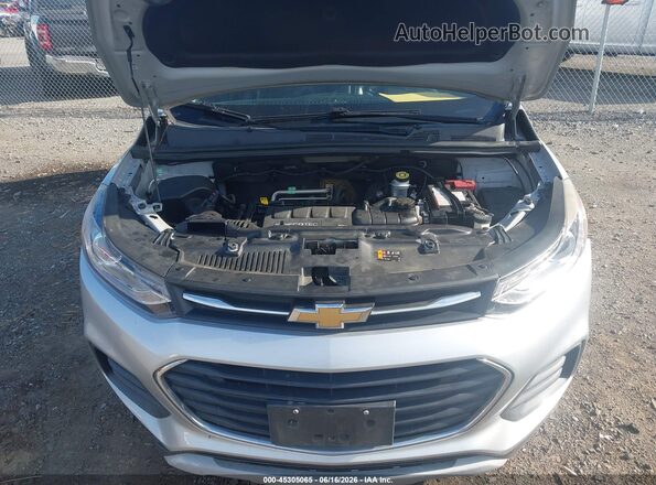 KL7CJLSB1LB010343 2020 CHEVROLET TRAX Silver Widok z tyłu