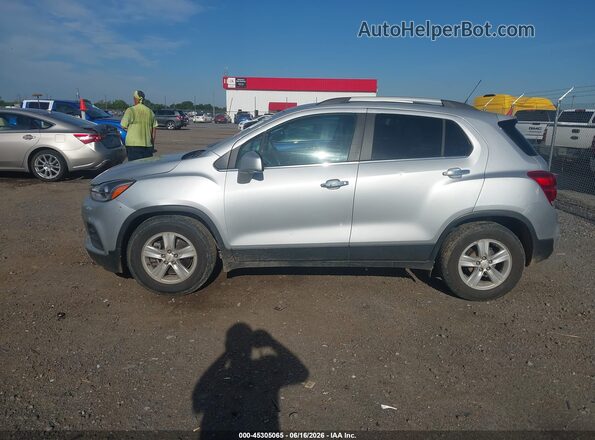 KL7CJLSB1LB010343 2020 CHEVROLET TRAX Silver Widok wnętrza 360 stopni