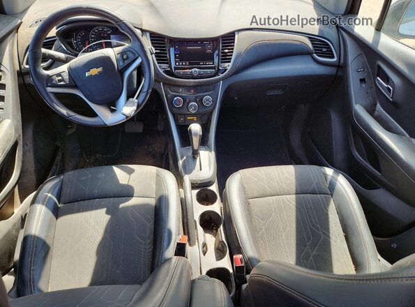 KL7CJLSB1MB310045 2021 CHEVROLET TRAX Silver Առջևի վահանակի տեսք