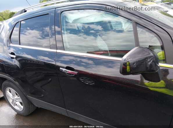 KL7CJLSB2LB027345 2020 CHEVROLET TRAX Black Rear interior view