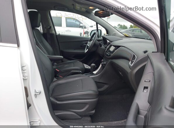 KL7CJLSB2LB086296 2020 CHEVROLET TRAX White Front interior view