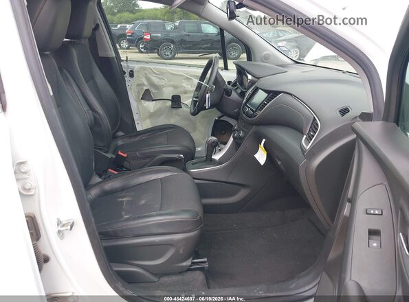 KL7CJLSB3HB099212 2017 CHEVROLET TRAX White Front interior view