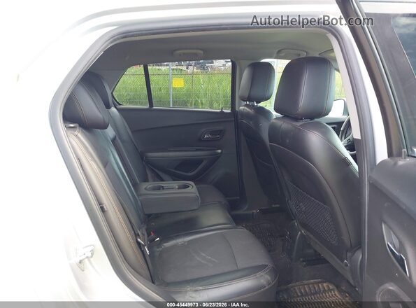 KL7CJLSB3KB960993 2019 CHEVROLET TRAX Silver Vista de la etiqueta del VIN