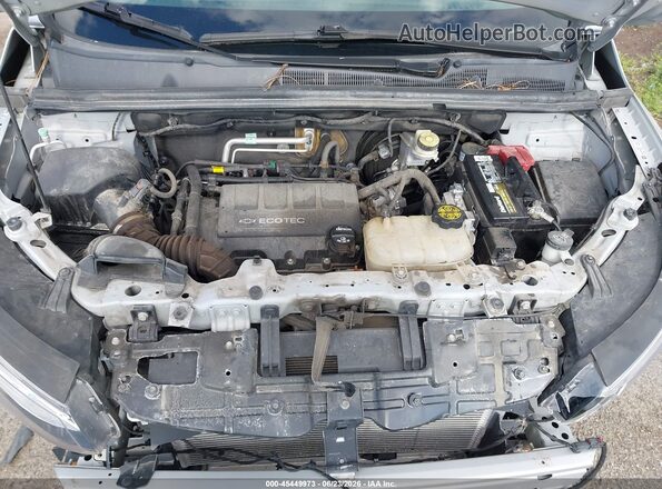 KL7CJLSB3KB960993 2019 CHEVROLET TRAX Silver Vista trasera