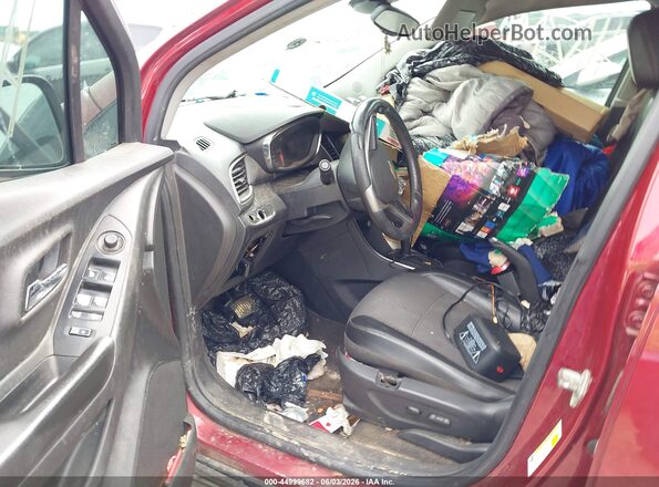 KL7CJLSB3MB327459 2021 CHEVROLET TRAX Бордовый Вид салона спереди