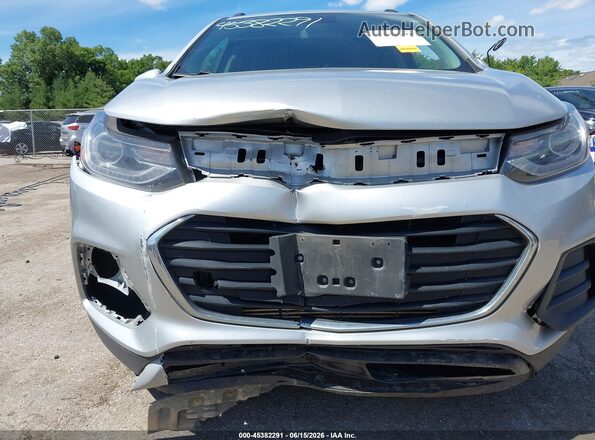 KL7CJLSB3MB330443 2021 CHEVROLET TRAX Silver Front view
