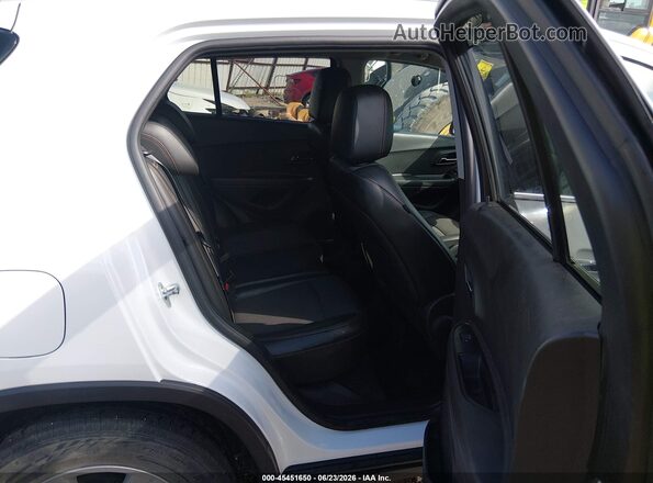 KL7CJLSB4KB913407 2019 CHEVROLET TRAX White VIN sticker view