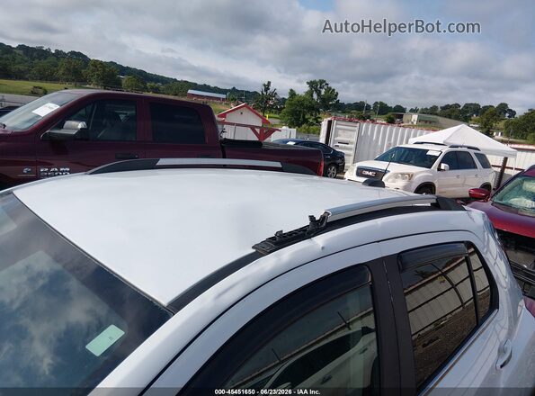 KL7CJLSB4KB913407 2019 CHEVROLET TRAX White Front view