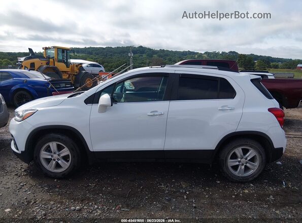 KL7CJLSB4KB913407 2019 CHEVROLET TRAX White 360 interior view