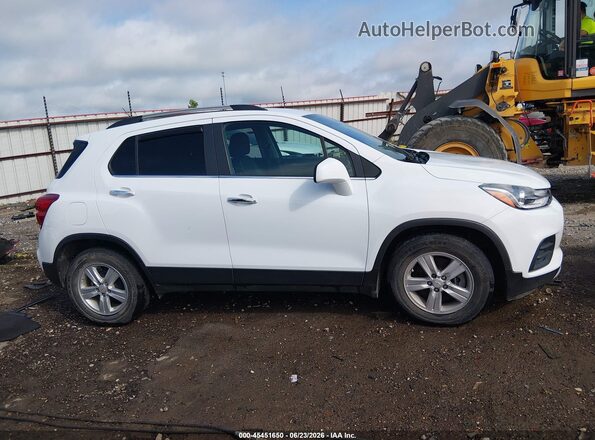 KL7CJLSB4KB913407 2019 CHEVROLET TRAX White Rear interior view