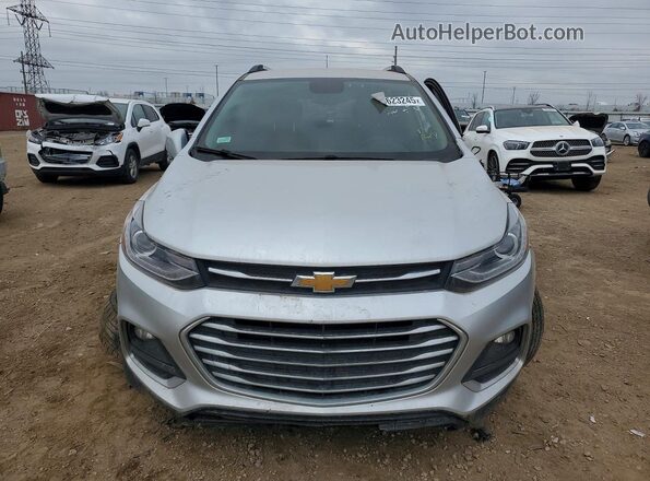 KL7CJLSB5JB540568 2018 CHEVROLET TRAX Silver წინა ხედი