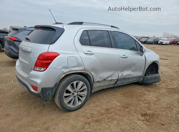 KL7CJLSB5JB540568 2018 CHEVROLET TRAX Silver უკანა მარჯვენა
