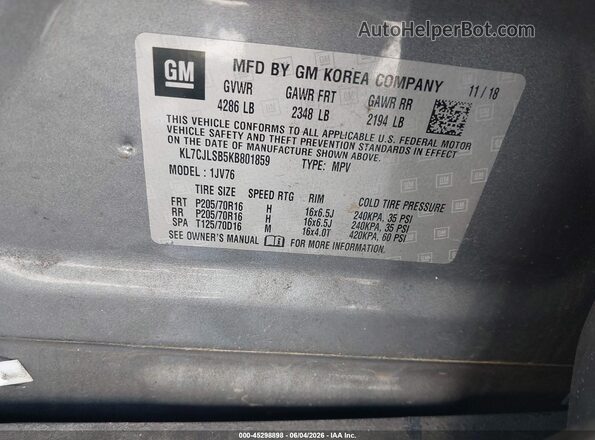 KL7CJLSB5KB801859 2019 CHEVROLET TRAX Silver Widok komory silnika