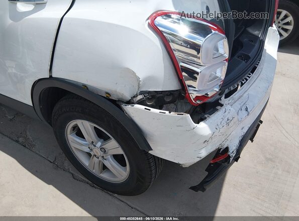 KL7CJLSB5KB869594 2019 CHEVROLET TRAX White Вид спереду