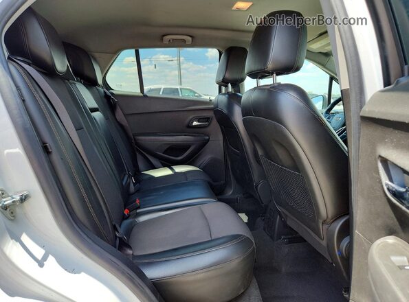 KL7CJLSB6HB182228 2017 CHEVROLET TRAX White 