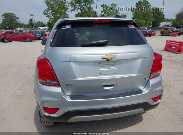 KL7CJLSB6JB586541 2018 CHEVROLET TRAX Silver 