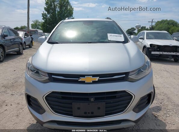 KL7CJLSB6JB586541 2018 CHEVROLET TRAX Silver ხელსაწყოთა პანელის ხედი
