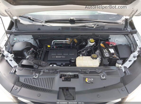 KL7CJLSB6JB586541 2018 CHEVROLET TRAX Silver უკანა ხედი