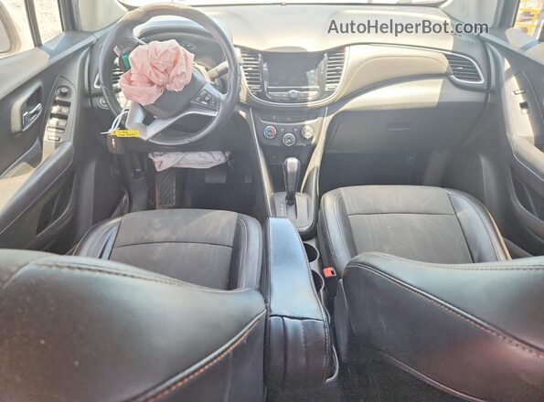 KL7CJLSB7JB642468 2018 CHEVROLET TRAX White 
