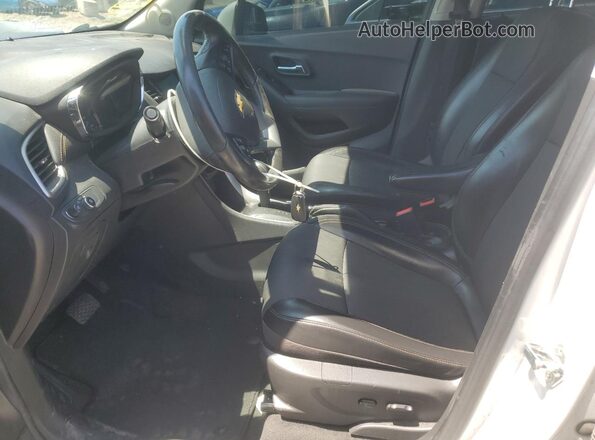 KL7CJLSB7JB734910 2018 CHEVROLET TRAX White წინა სალონის ხედი