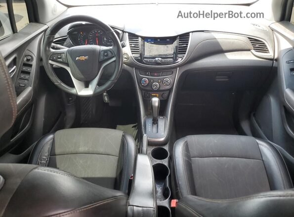 KL7CJLSB7JB734910 2018 CHEVROLET TRAX White წინა პანელის ხედი