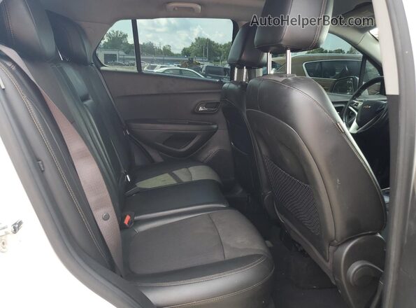 KL7CJLSB7JB734910 2018 CHEVROLET TRAX White უკანა სავარძლების ხედი