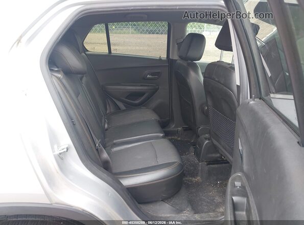 KL7CJLSB7KB756519 2019 CHEVROLET TRAX Silver Vista de la etiqueta del VIN