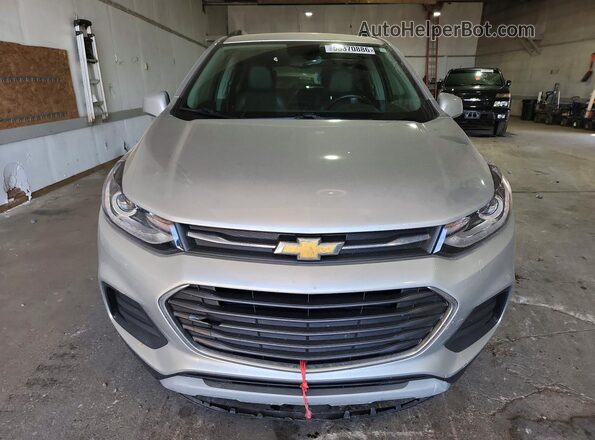 KL7CJLSB7KB776415 2019 CHEVROLET TRAX Silver Widok z przodu