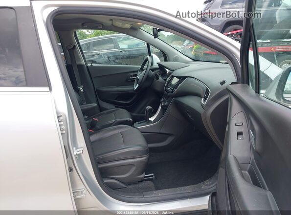 KL7CJLSB7KB865126 2019 CHEVROLET TRAX Silver წინა სალონის ხედი