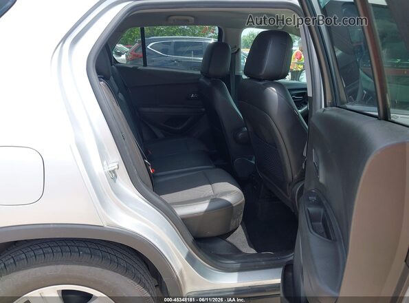 KL7CJLSB7KB865126 2019 CHEVROLET TRAX Silver VIN კოდის სტიკერის ხედი