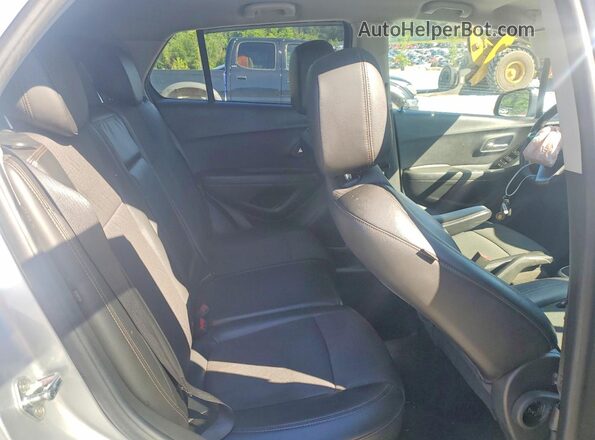 KL7CJLSB7KB893086 2019 CHEVROLET TRAX Silver Սալոնի հետևի տեսք