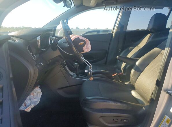 KL7CJLSB7KB893086 2019 CHEVROLET TRAX Silver Սալոնի դիմացի տեսք