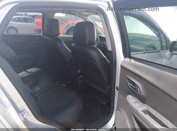 KL7CJLSB7KB917225 2019 CHEVROLET TRAX Silver Vista de la etiqueta del VIN