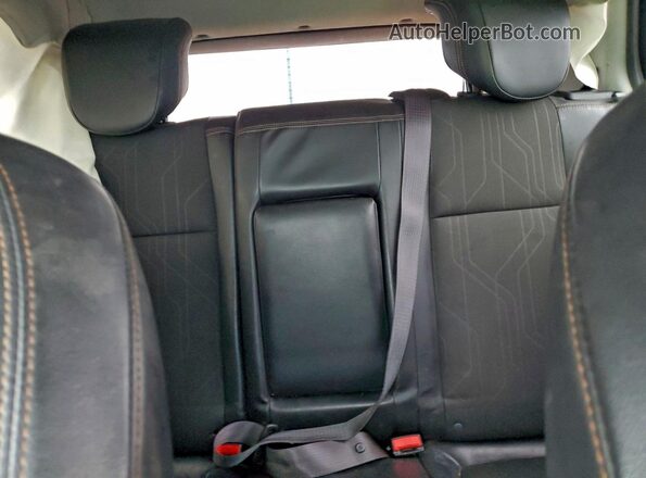KL7CJLSB9KB820169 2019 CHEVROLET TRAX White Rear seats view