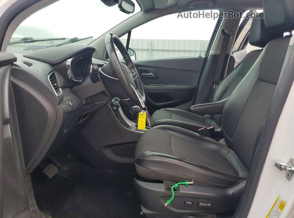 KL7CJLSB9MB360000 2021 CHEVROLET TRAX White 