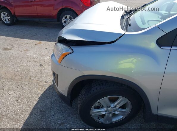 KL7CJLSBXGB647799 2016 CHEVROLET TRAX Silver Դիմացի տեսք