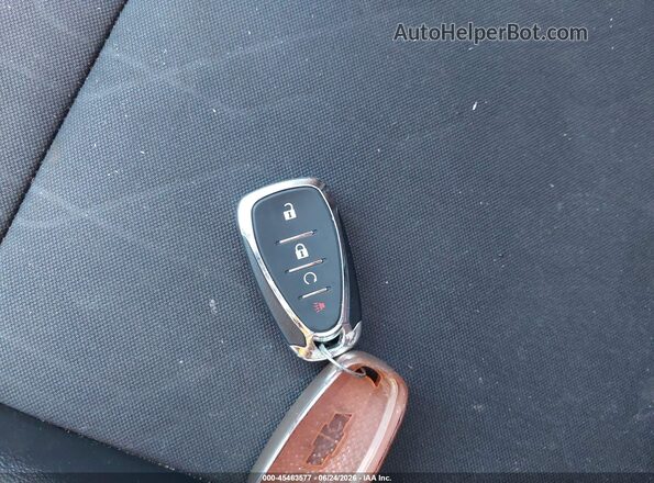 KL7CJLSBXJB565465 2018 CHEVROLET TRAX Gray წინა პანელის ხედი