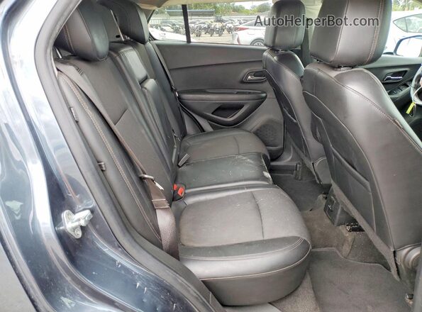 KL7CJLSM4NB566666 2022 CHEVROLET TRAX Charcoal Widok wnętrza z tyłu