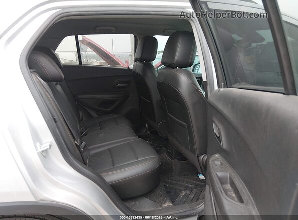 KL7CJLSM8NB509130 2022 CHEVROLET TRAX Серебряный Вид наклейки с VIN-кодом