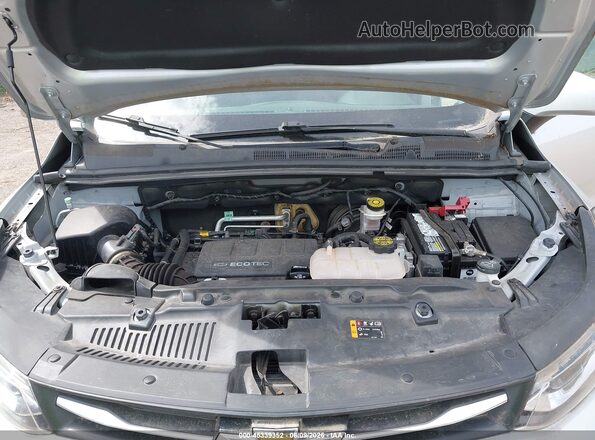KL7CJNSB0JB610067 2018 CHEVROLET TRAX Серебряный Вид сзади