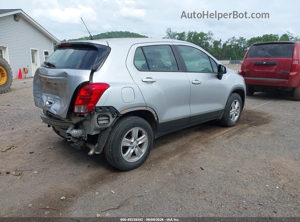 KL7CJNSB0JB610067 2018 CHEVROLET TRAX Серебряный Задняя правая четверть